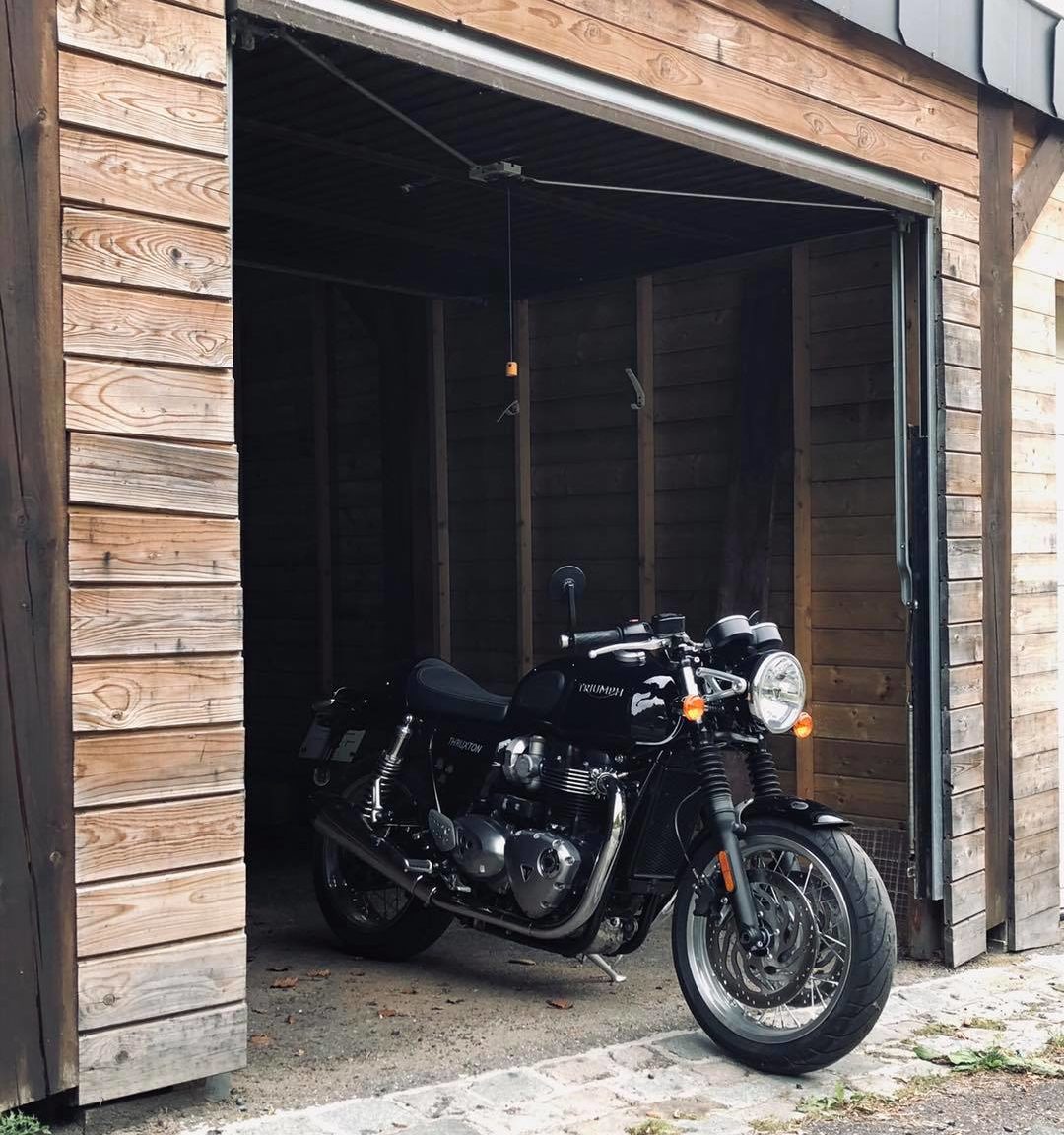 Parking - garage moto disponible à l'Eden à Theux
